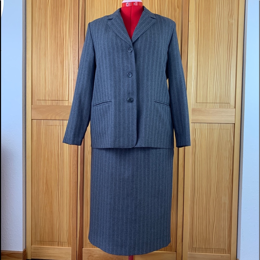 Alfred Dunner Gray Pinstriped Professional Suit